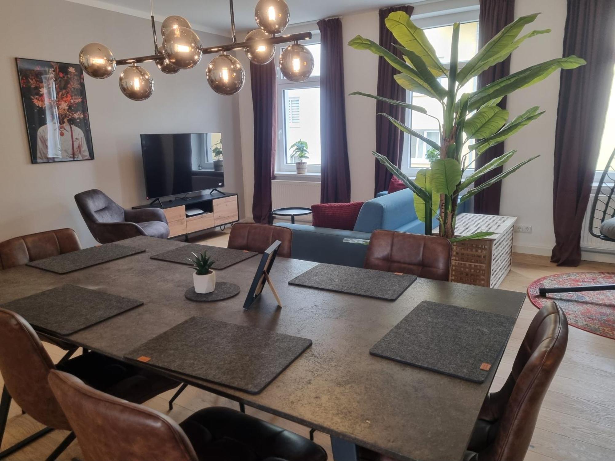 Maremar - Style-Loft Am Ferberturm - 2 Schlafzimmer - Luxus Boxspringbett - Arbeitsplaetze - Highspeed Wlan غيرا المظهر الخارجي الصورة