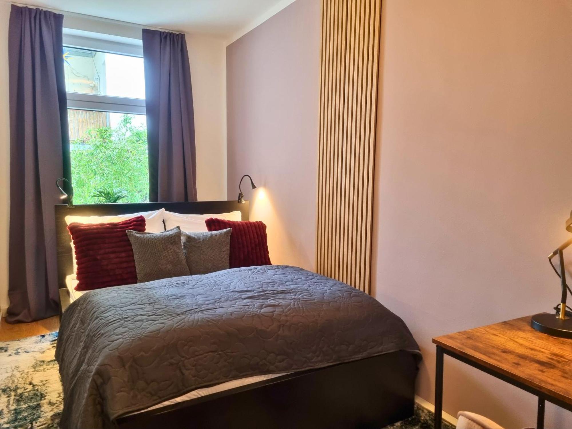 Maremar - Style-Loft Am Ferberturm - 2 Schlafzimmer - Luxus Boxspringbett - Arbeitsplaetze - Highspeed Wlan غيرا المظهر الخارجي الصورة